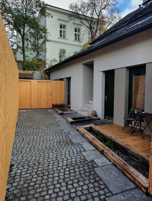 Cozy Friendly Place With Free Parking Πράγα Εξωτερικό φωτογραφία